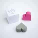 caja y corazones 3d