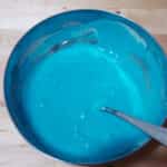 plastilina casera azul - mezcla liquida