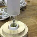 lampara por piezas de madera 10