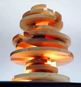 lampara por piezas de madera 13