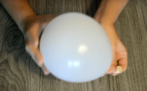 Hacer globos aerostáticos de papel