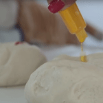 Hacer plastilina casera para niños