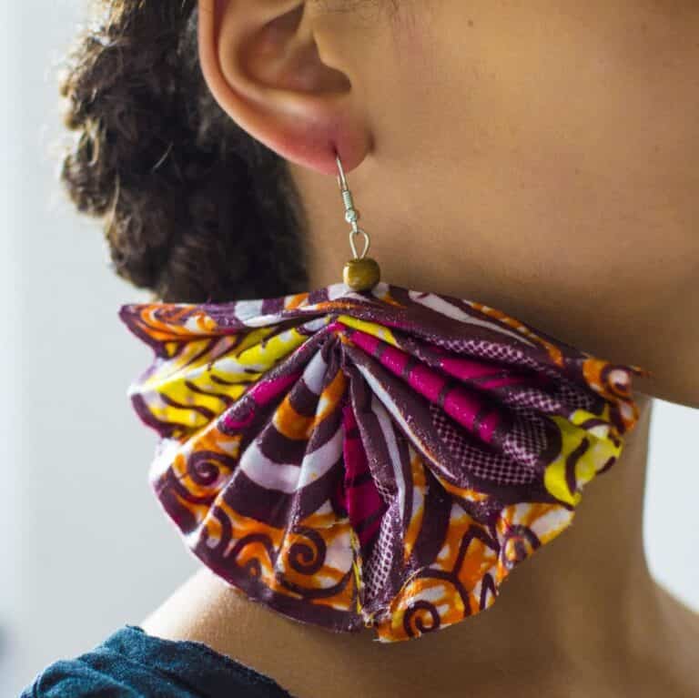 pendientes con materiales reciclados
